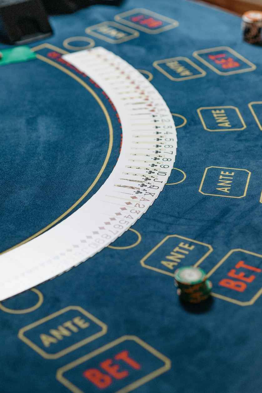 Cómo los Crupieres en Vivo Transformaron los Casinos Online